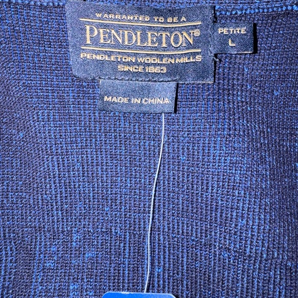 Pendleton Silk Blend Cardigan Petite Large Navy Blue Geometric V Neck NWT - Picture 4 of 8
